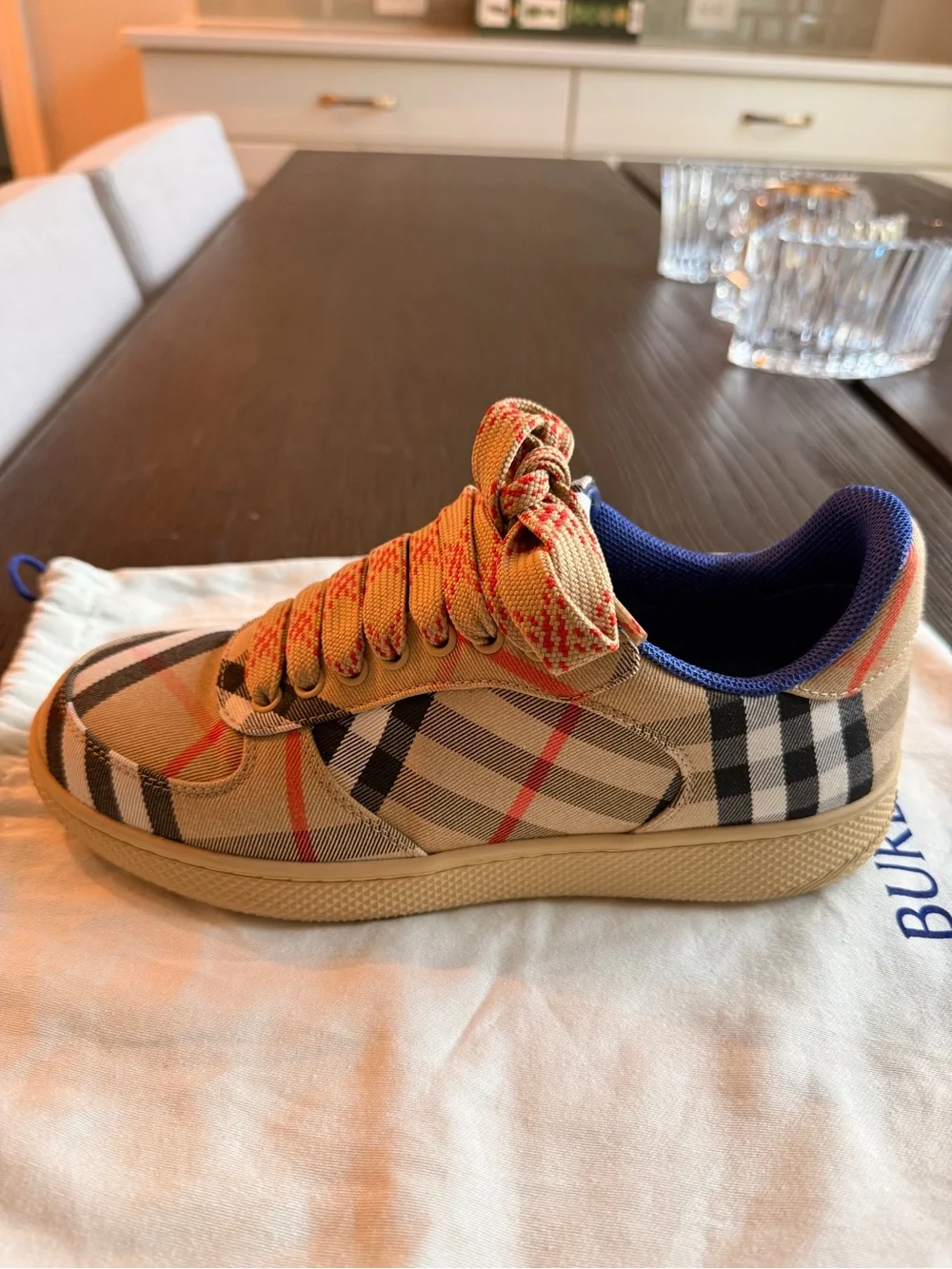 Burberry authentic terrace